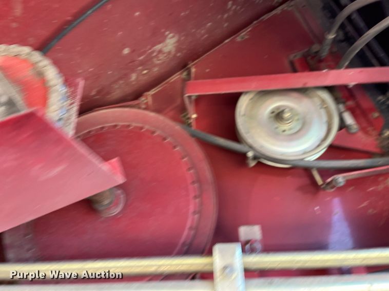 image for item ML9811 2006 Case IH 2388  combine