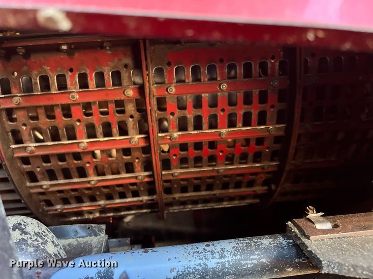 image for item ML9811 2006 Case IH 2388  combine