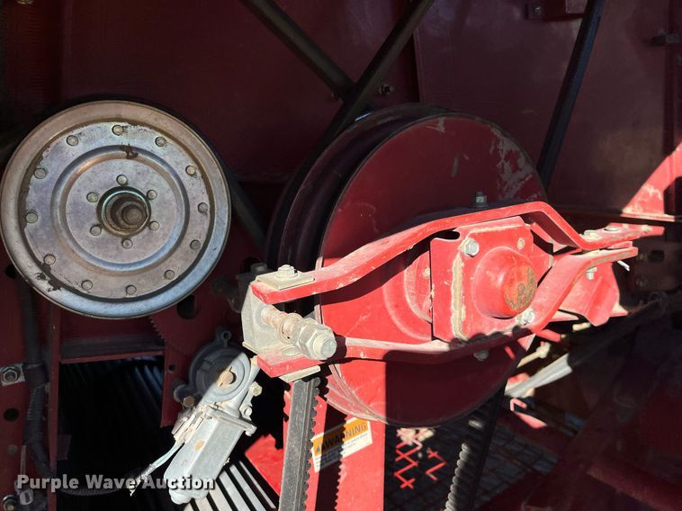 image for item ML9811 2006 Case IH 2388  combine