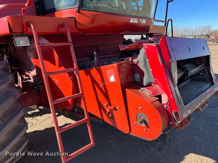 image for item ML9811 2006 Case IH 2388  combine