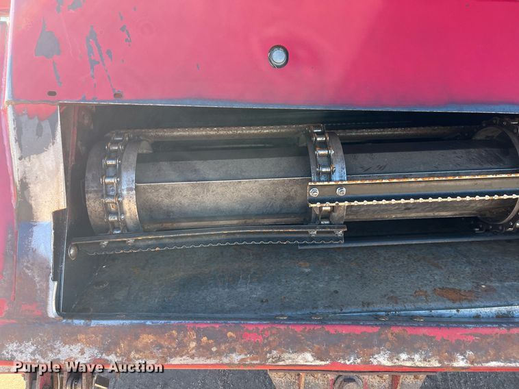 image for item ML9811 2006 Case IH 2388  combine