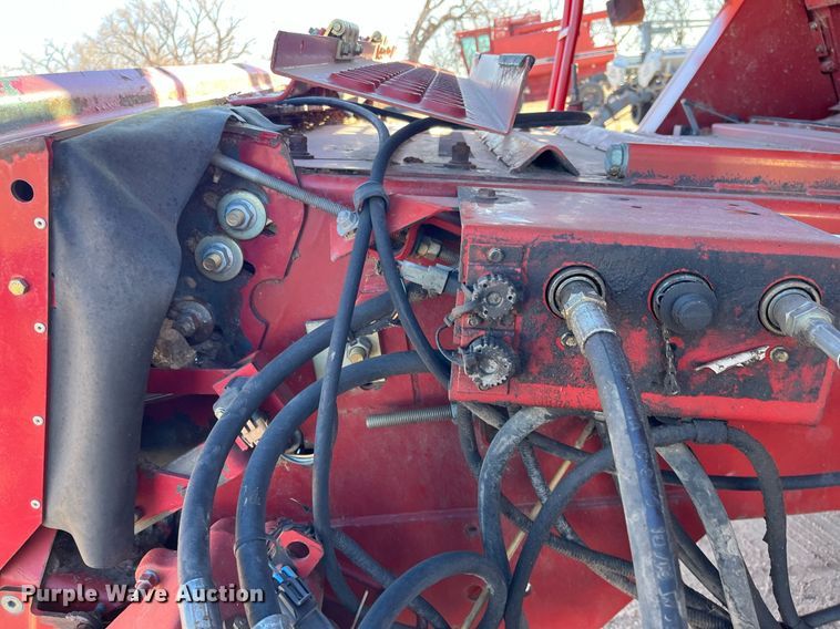 image for item ML9811 2006 Case IH 2388  combine