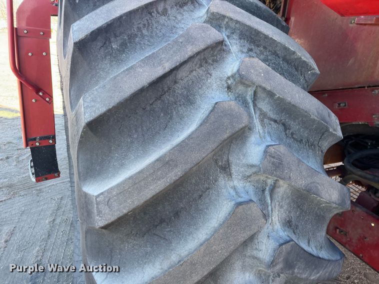 image for item ML9811 2006 Case IH 2388  combine