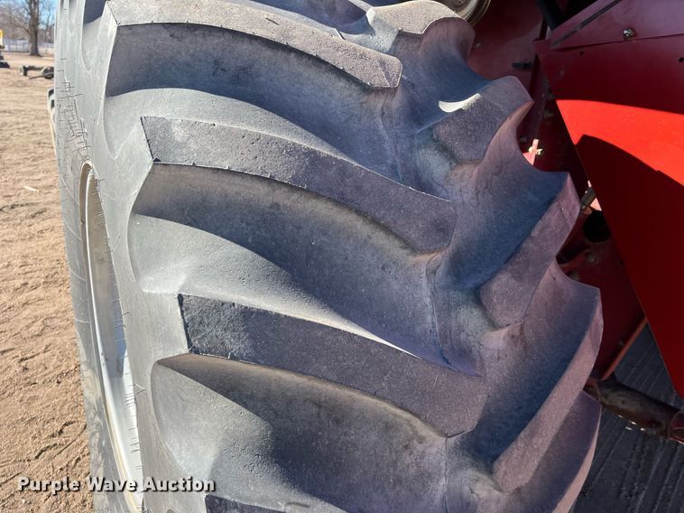 image for item ML9811 2006 Case IH 2388  combine