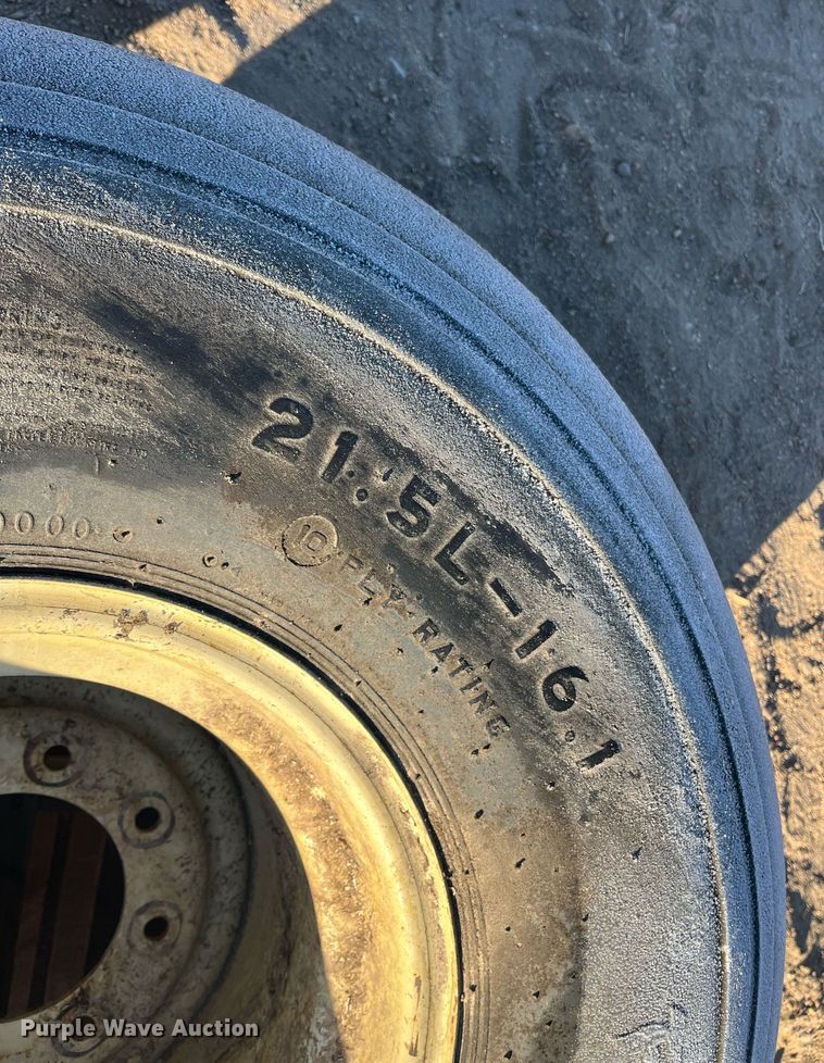 image for item ML9815 21.5L-16.1 tire and wheel