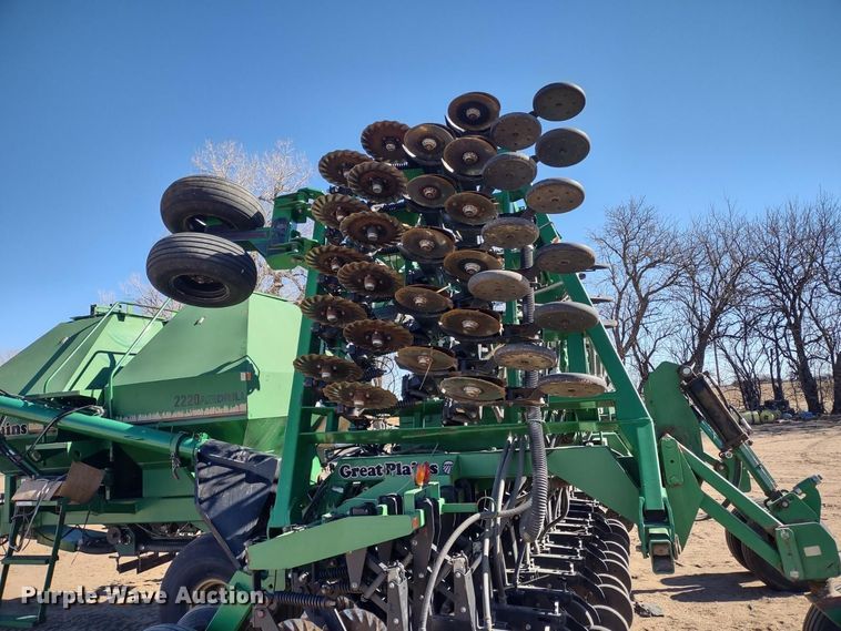 image for item ML9817 Great Plains NTA3010  no-till air seeder