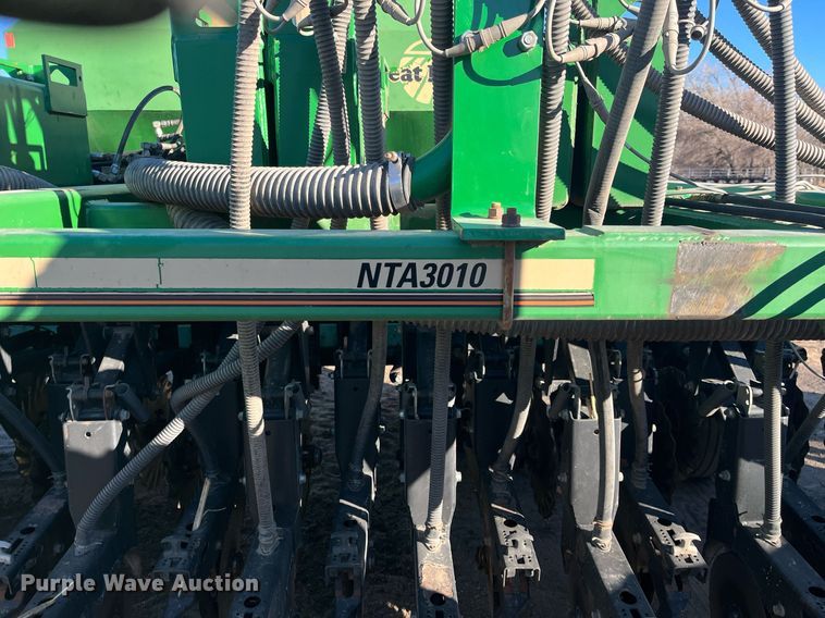 image for item ML9817 Great Plains NTA3010  no-till air seeder