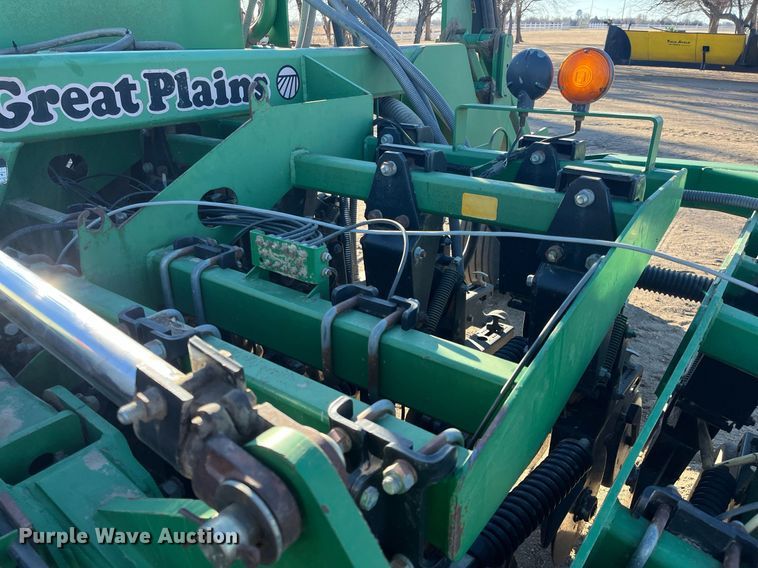 image for item ML9817 Great Plains NTA3010  no-till air seeder