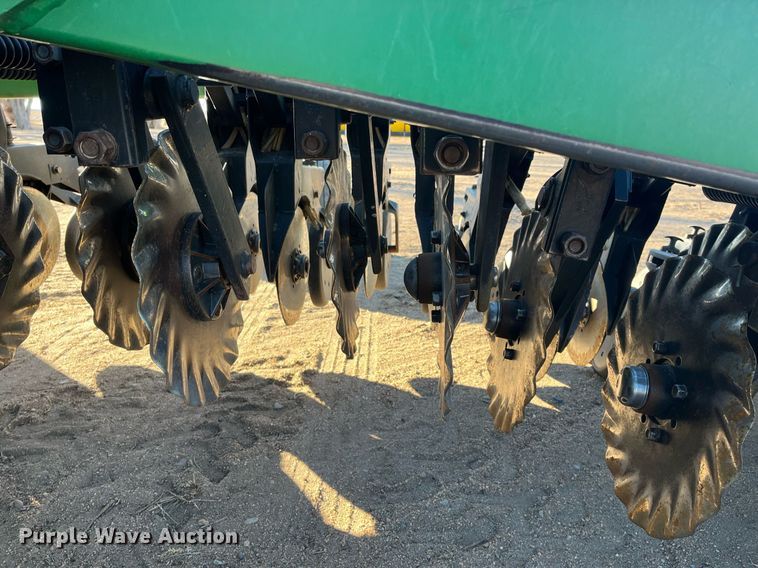 image for item ML9817 Great Plains NTA3010  no-till air seeder