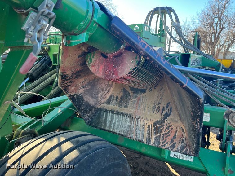 image for item ML9817 Great Plains NTA3010  no-till air seeder