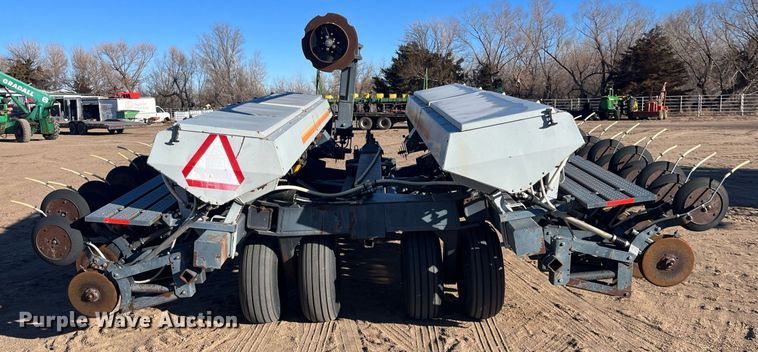 image for item ML9826 CrustBuster 4000MT  Min-Till DD36X10 grain drill