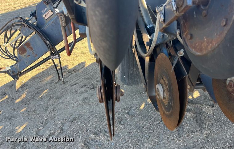 image for item ML9826 CrustBuster 4000MT  Min-Till DD36X10 grain drill