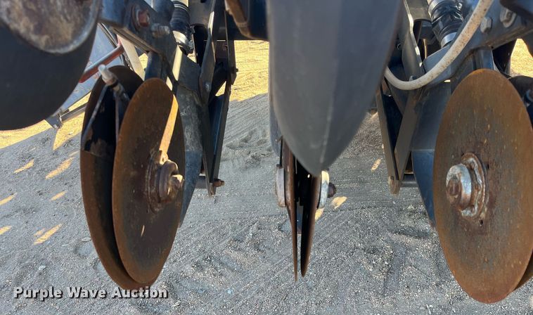 image for item ML9826 CrustBuster 4000MT  Min-Till DD36X10 grain drill