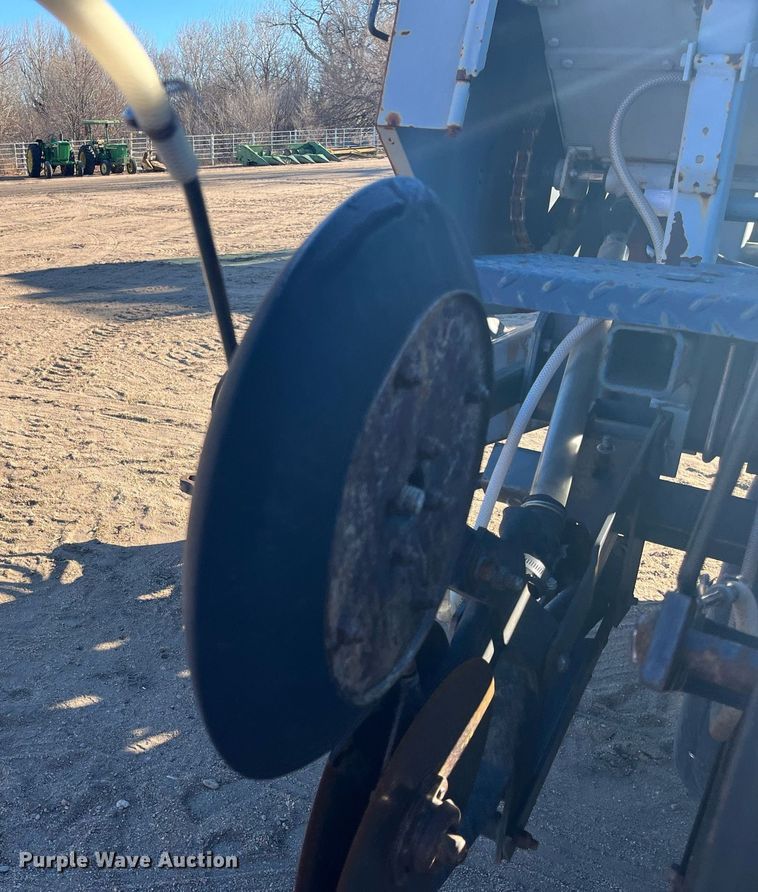 image for item ML9826 CrustBuster 4000MT  Min-Till DD36X10 grain drill