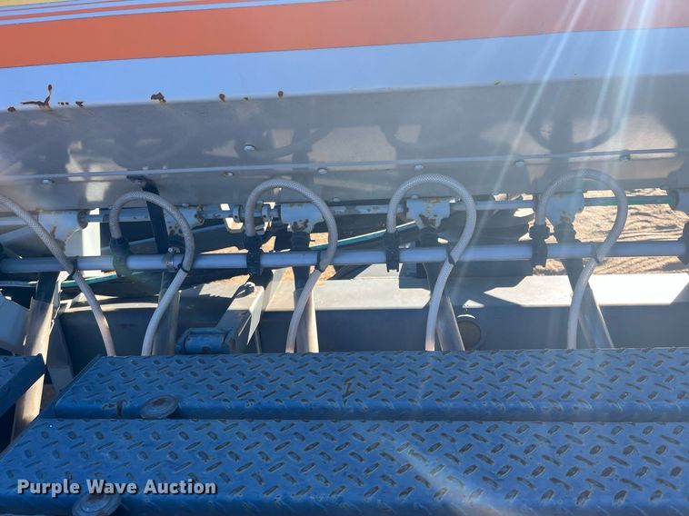 image for item ML9826 CrustBuster 4000MT  Min-Till DD36X10 grain drill