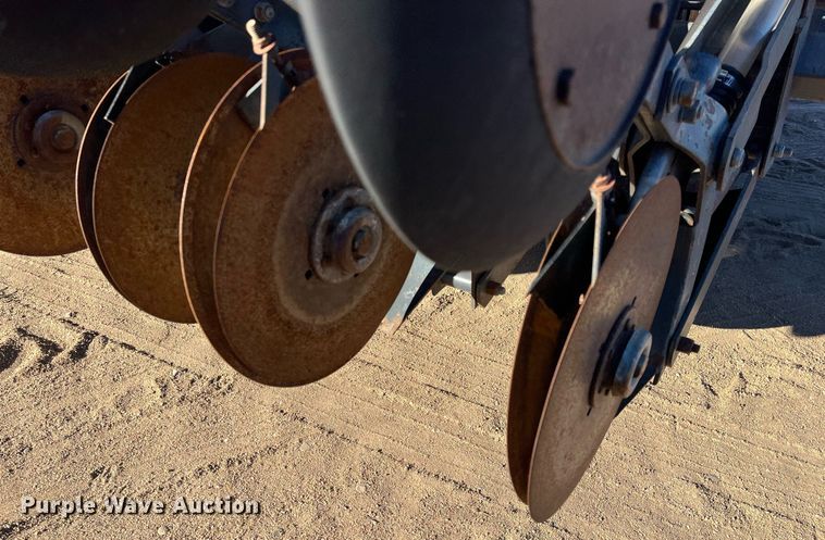 image for item ML9826 CrustBuster 4000MT  Min-Till DD36X10 grain drill