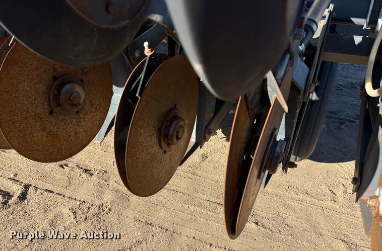 image for item ML9826 CrustBuster 4000MT  Min-Till DD36X10 grain drill