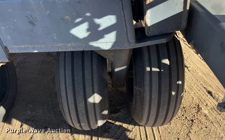 image for item ML9826 CrustBuster 4000MT  Min-Till DD36X10 grain drill