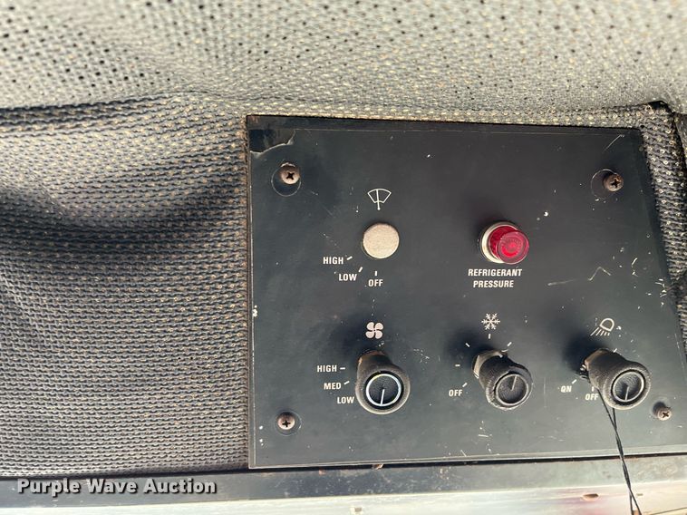 image for item ML9827 1980 International 1460  Axial-Flow Rice Special combine