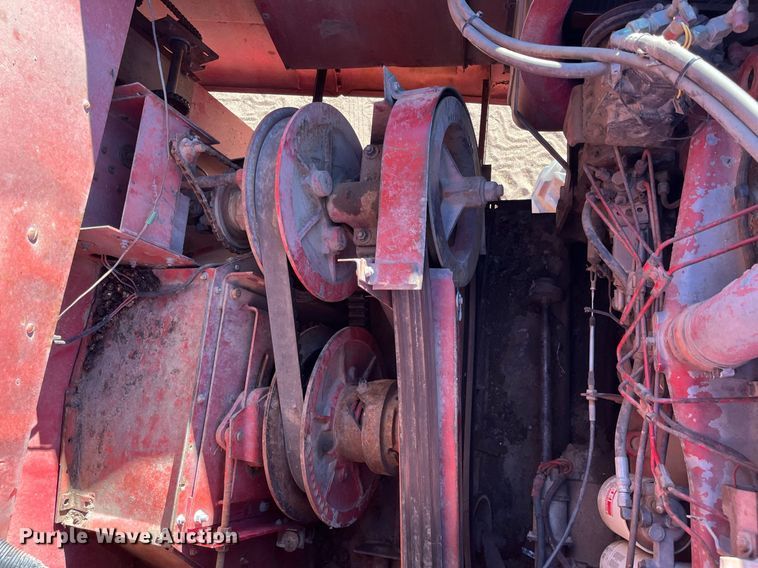 image for item ML9827 1980 International 1460  Axial-Flow Rice Special combine