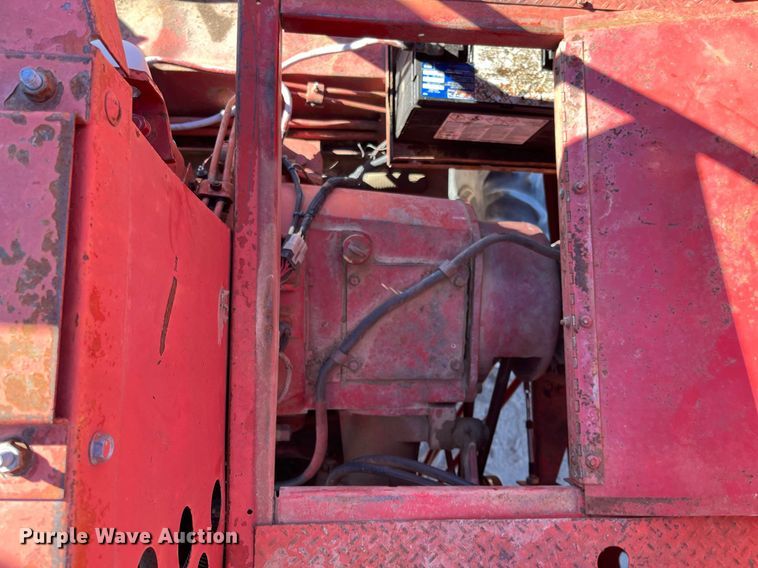 image for item ML9827 1980 International 1460  Axial-Flow Rice Special combine