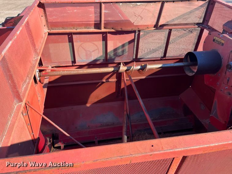 image for item ML9827 1980 International 1460  Axial-Flow Rice Special combine