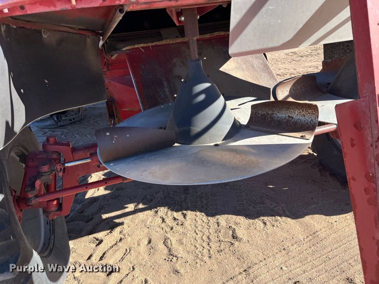 image for item ML9827 1980 International 1460  Axial-Flow Rice Special combine