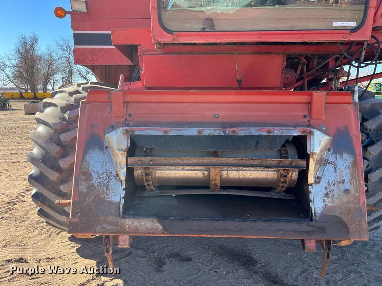 image for item ML9827 1980 International 1460  Axial-Flow Rice Special combine