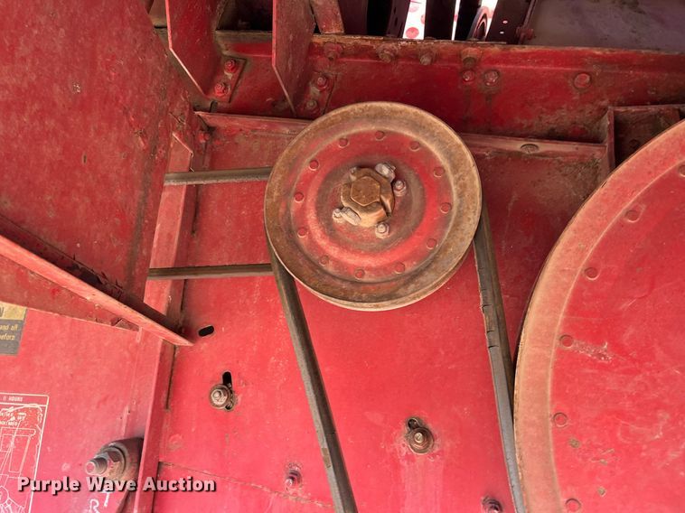 image for item ML9827 1980 International 1460  Axial-Flow Rice Special combine