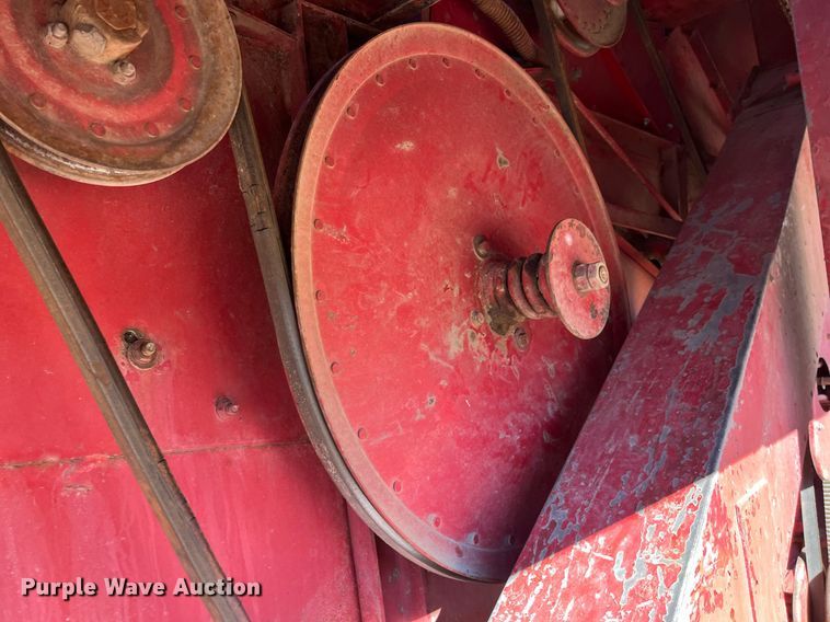 image for item ML9827 1980 International 1460  Axial-Flow Rice Special combine