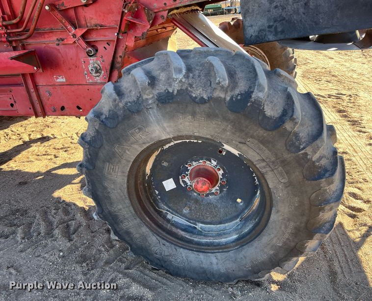 image for item ML9827 1980 International 1460  Axial-Flow Rice Special combine