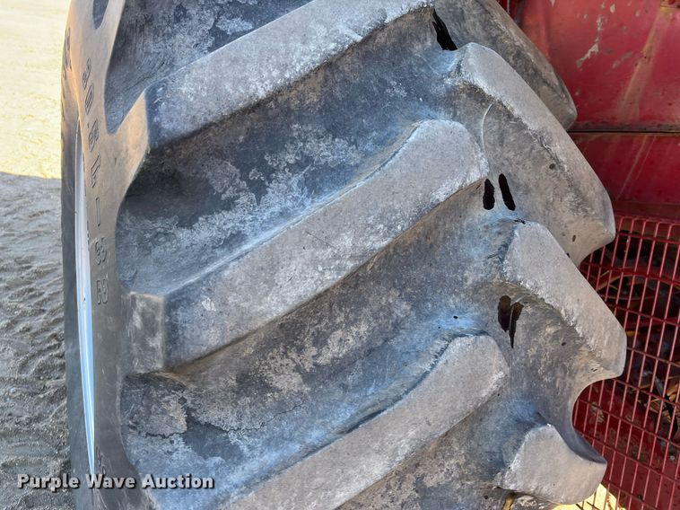 image for item ML9827 1980 International 1460  Axial-Flow Rice Special combine