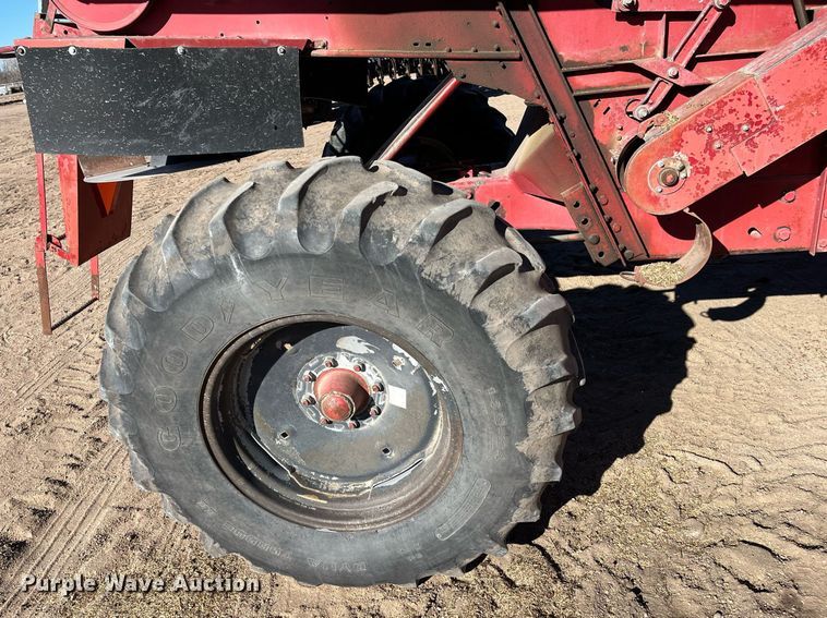 image for item ML9827 1980 International 1460  Axial-Flow Rice Special combine