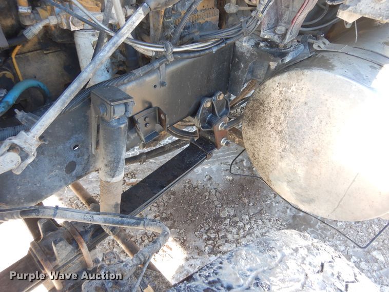 image for item DF8318 2006 International 9900i  semi truck