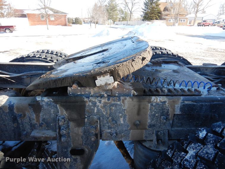 image for item DF8321 1990 Mack CH613  semi truck