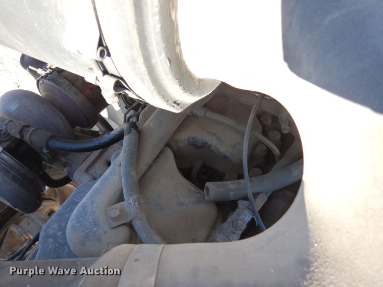 image for item DF8321 1990 Mack CH613  semi truck