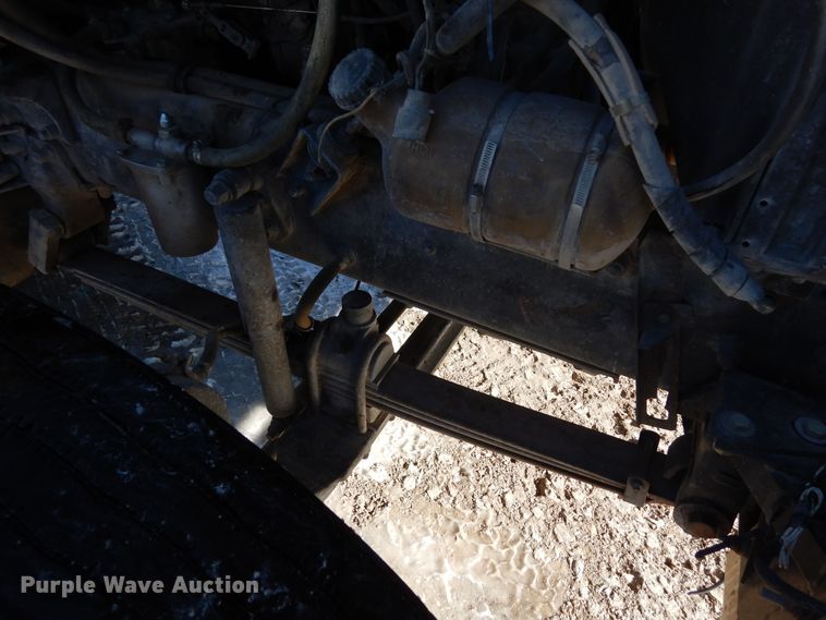 image for item DF8321 1990 Mack CH613  semi truck