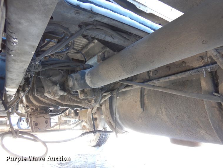 image for item DF8321 1990 Mack CH613  semi truck