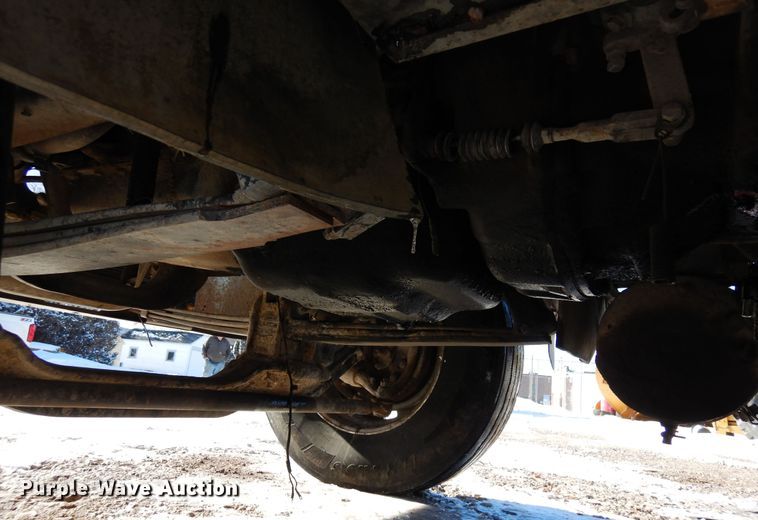 image for item DF8321 1990 Mack CH613  semi truck