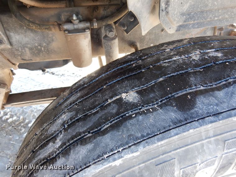 image for item DF8321 1990 Mack CH613  semi truck