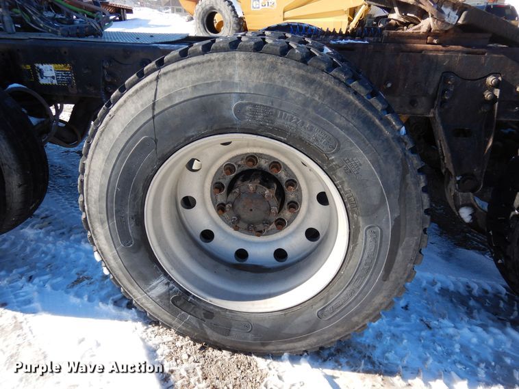 image for item DF8321 1990 Mack CH613  semi truck