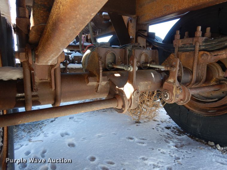 image for item DF8324 1986 Load King 1827  bottom dump trailer