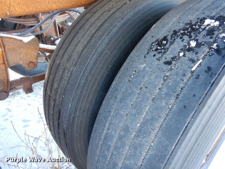 image for item DF8324 1986 Load King 1827  bottom dump trailer