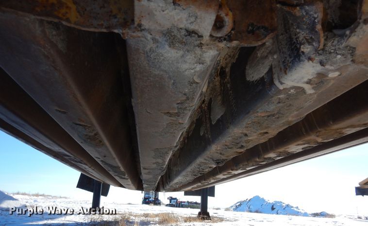 image for item DF8325 1986 Red River  bottom dump trailer