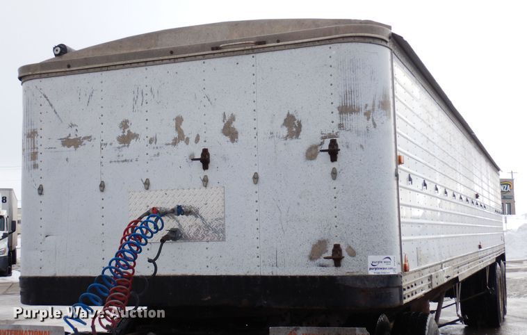 image for item DF8330 1972 Timpte TT103WTH  grain trailer