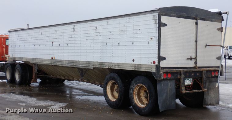 image for item DF8330 1972 Timpte TT103WTH  grain trailer