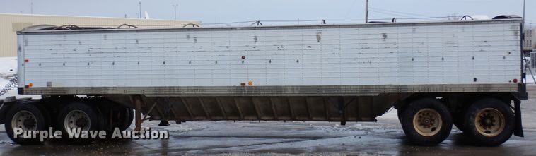 image for item DF8330 1972 Timpte TT103WTH  grain trailer