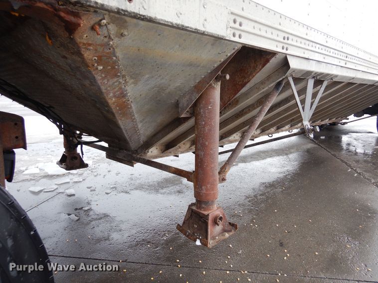 image for item DF8330 1972 Timpte TT103WTH  grain trailer