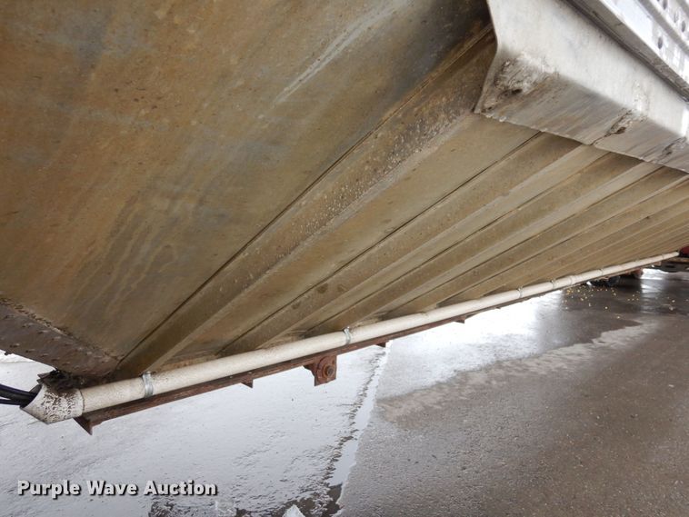 image for item DF8330 1972 Timpte TT103WTH  grain trailer