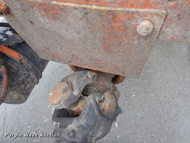 image for item DF8331 1982 International F-4370  semi truck